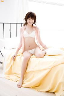 Akina Minami feet photo 12