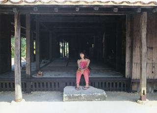 Akina Nakamori feet photo 1