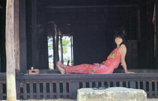 Akina Nakamori feet photo 19