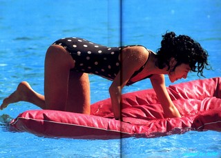Akina Nakamori feet photo 17