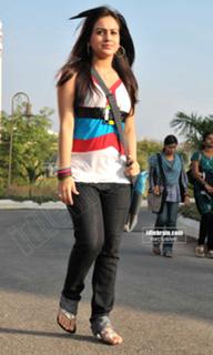 Aksha Pardasany feet photo 15