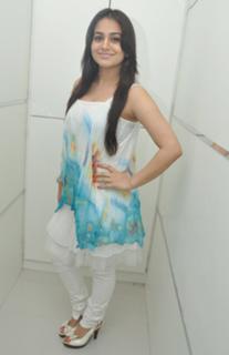 Aksha Pardasany feet photo 15