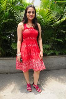 Aksha Pardasany feet photo 9