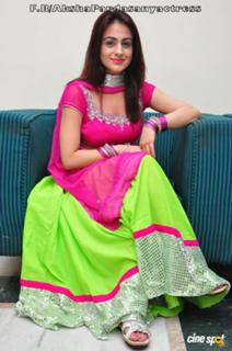 Aksha Pardasany feet photo 3