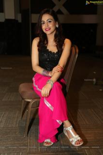 Aksha Pardasany feet photo 18