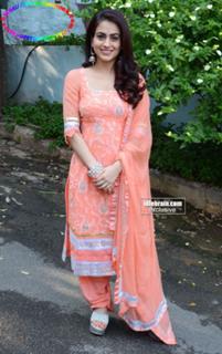 Aksha Pardasany feet photo 9