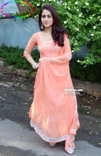 Aksha Pardasany feet photo 8
