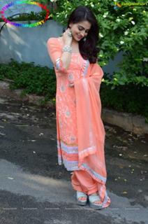 Aksha Pardasany feet photo 4