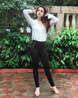 Aksha Pardasany feet photo 6