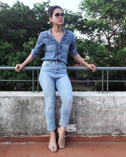 Aksha Pardasany feet photo 3