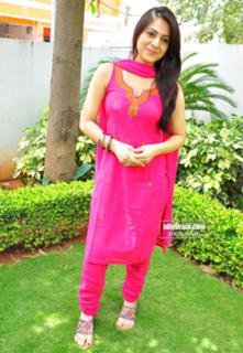 Aksha Pardasany feet photo 10
