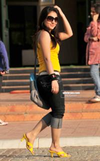 Aksha Pardasany feet photo 5