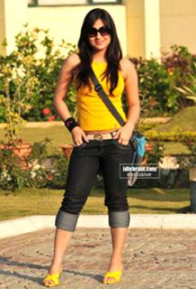 Aksha Pardasany feet photo 12