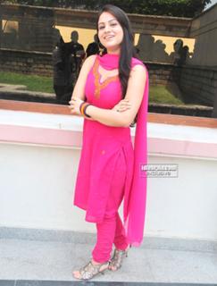 Aksha Pardasany feet photo 10