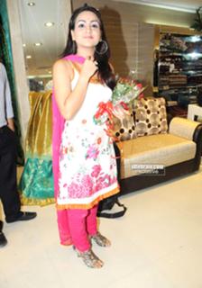 Aksha Pardasany feet photo 8