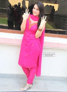 Aksha Pardasany feet photo 6