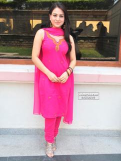 Aksha Pardasany feet photo 2