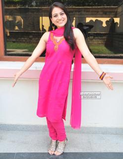 Aksha Pardasany feet photo 1