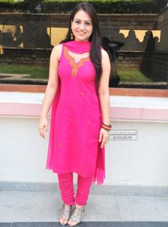 Aksha Pardasany feet photo 20