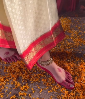 Akshara Singh feet photo 19