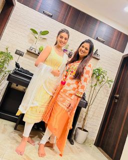 Akshara Singh feet photo 2