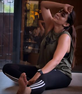 Akshara Singh feet photo 15