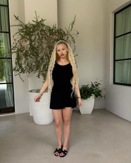 Alabama Barker feet photo 11