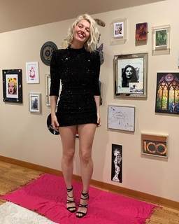 Alaina Huffman feet photo 1