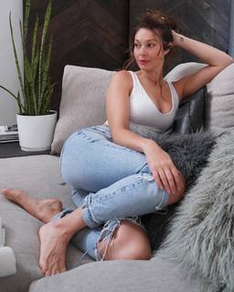 Alaina Huffman feet photo 16