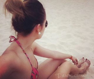 Alaine Crissiê feet photo thumbnail