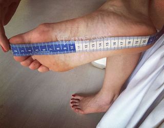 Alaine Crissiê feet photo thumbnail