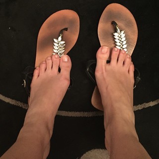 Alaine Crissiê feet photo thumbnail