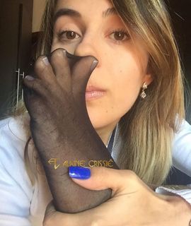 Alaine Crissiê feet photo thumbnail