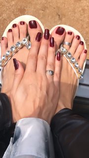 Alaine Crissiê feet photo thumbnail