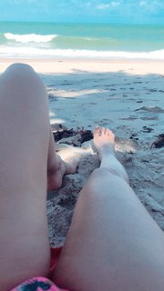 Alaine Crissiê feet photo thumbnail