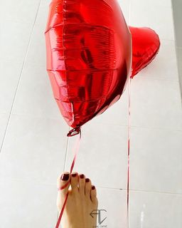 Alaine Crissiê feet photo thumbnail