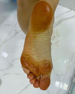 Alaine Crissiê feet photo thumbnail