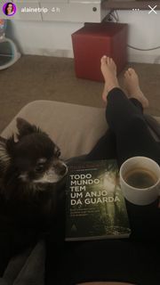 Alaine Crissiê feet photo thumbnail