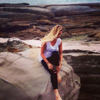 Alana Blanchard feet photo thumbnail