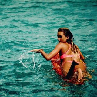 Alana Blanchard feet photo thumbnail