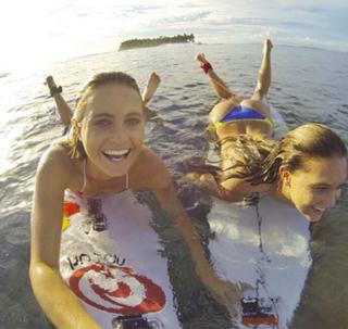 Alana Blanchard feet photo thumbnail