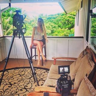 Alana Blanchard feet photo thumbnail