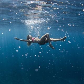 Alana Blanchard feet photo thumbnail