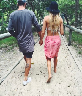 Alana Blanchard feet photo thumbnail