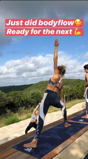 Alana Blanchard feet photo thumbnail