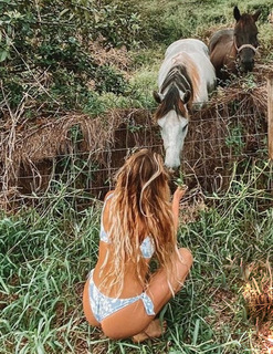 Alana Blanchard feet photo thumbnail