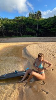 Alana Blanchard feet photo thumbnail