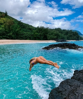 Alana Blanchard feet photo thumbnail