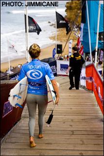 Alana Blanchard feet photo thumbnail