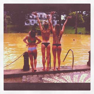 Alana Blanchard feet photo thumbnail